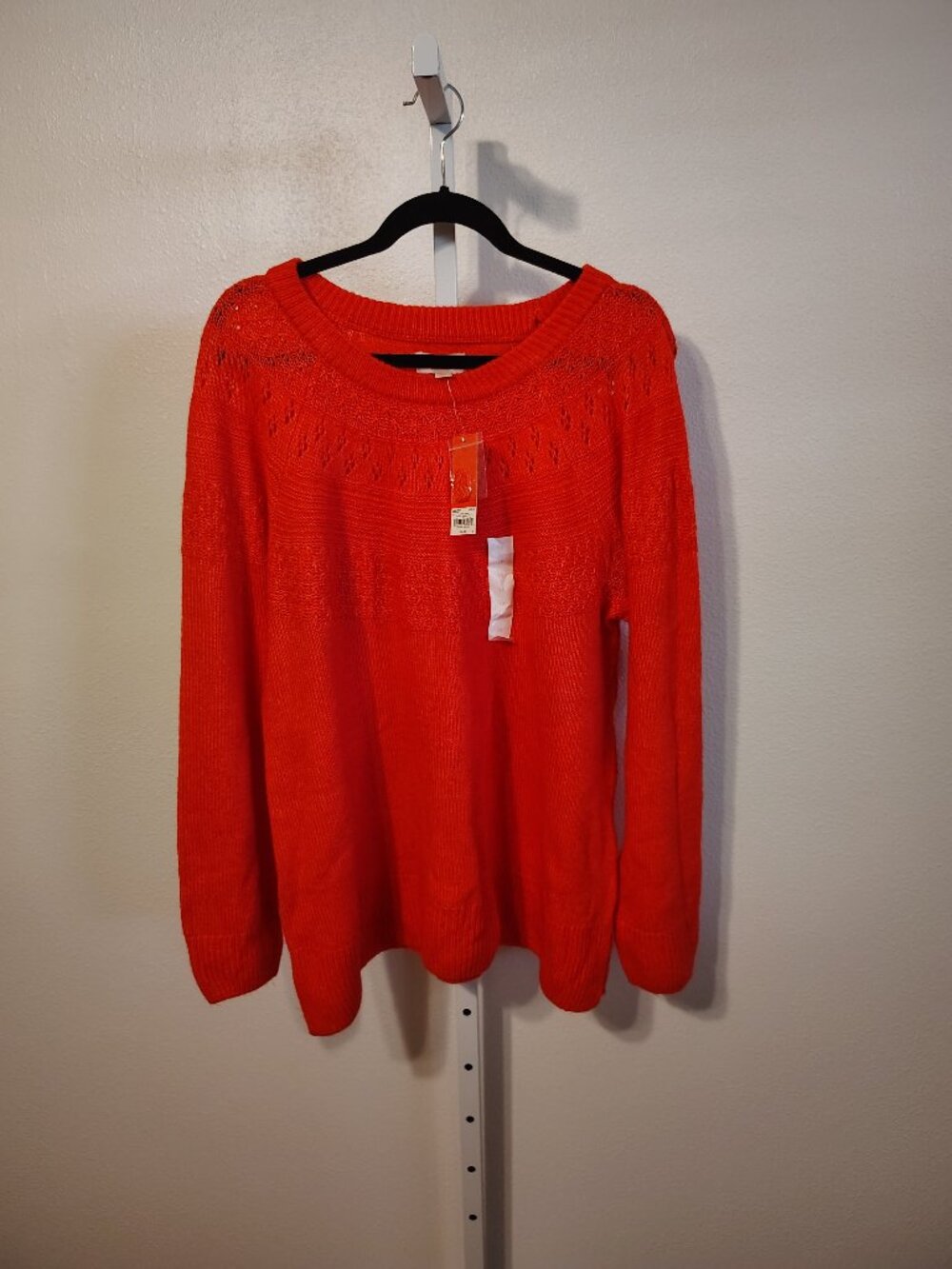 EVRI Women's Sweater Size 1X NWT Scoop Neck Pointelle Knit Long Sleeve Plus